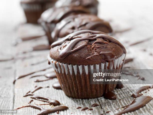 chocolate cupcakes - white fudge stock pictures, royalty-free photos & images