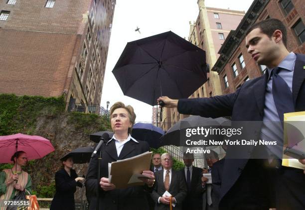 Rev Hillary Raining Us Clinton Rain Photos and Premium High Res Pictures - Getty Images