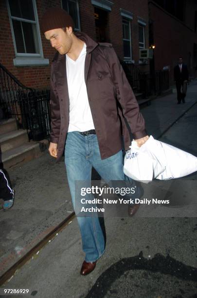 New England Patriots' quarterback Tom Brady arrives separately from his girlfriend, supermodel Gisele Bundchen, at her townhouse in the West Village...