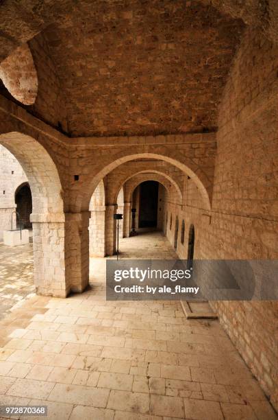 dubrovnik, croatia - september 3, 2014: lovrijenac fortress in dubrovnik - game of thrones movie scenes - game of thrones scene stock pictures, royalty-free photos & images