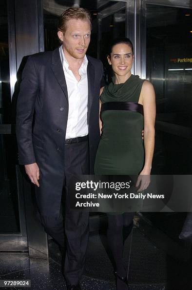 Jennifer Connelly and husband Paul Bettany arrive at the Mus Jennifer Connelly and husband Paul Bettany arrive at the Mus