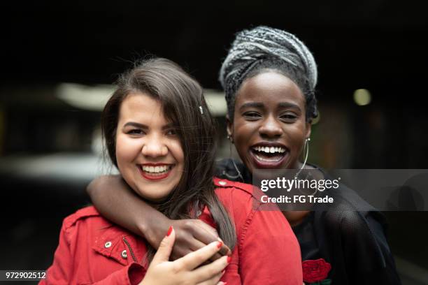 portrait of best friends - multiple cultures stock pictures, royalty-free photos & images