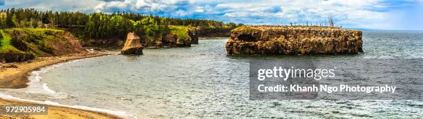 pokeshaw rock in new brunswick - bathurst new brunswick stock pictures, royalty-free photos & images