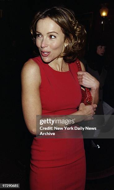 Jennifer Grey is on hand for the premiere of the movie "Bounce" at the Ziegfeld Theater. She's in the film.