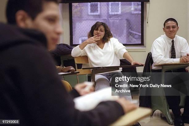Loria Colon 75 Gloria Colon Stock Photos, High-Res Pictures, and Images - Getty Images