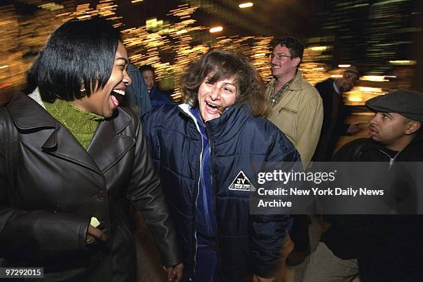 Loria Colon 75 Gloria Colon Stock Photos, High-Res Pictures, and Images - Getty Images