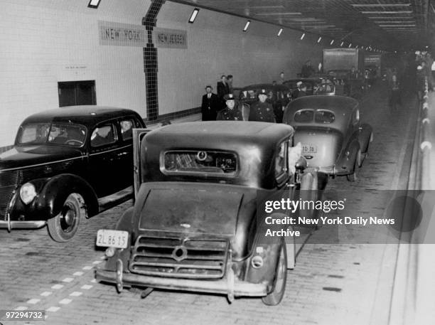 Cars at state line in Lincoln Tunnel.