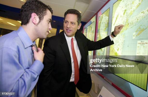 Channel 7 news anchor Bill Ritter talks with colleague Mark Crudele in WABC's newsroom on W. 67th St. Ritter, who stepped in to replace legendary...