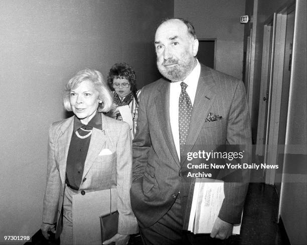 Jody Carson aka Joan Wolcott, first wife of TV star Johnny Carson, arriving at Manhattan Supreme Court in bid for alimony increase with attorney...