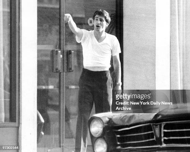 Chase Manhattan Bank, 450 Avenue P & East 3rd St. Brooklyn, Bank robber John Wojtowicz emerges from the bank to harangue cops. "How many times do I...