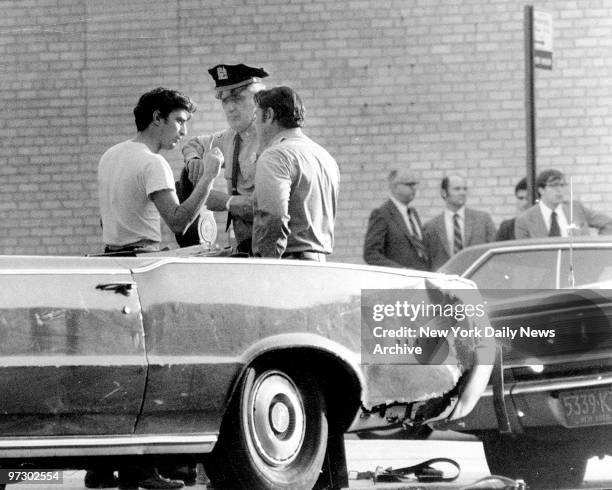 Chase Manhattan Bank, 450 Avenue P & East 3rd St. Brooklyn, Bank robber, John Wojtowicz comes out of bank to talk to cops.