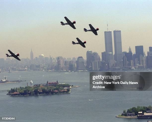 Plane Writing Sky Writing Plane Photos and Premium High Res Pictures - Getty Images