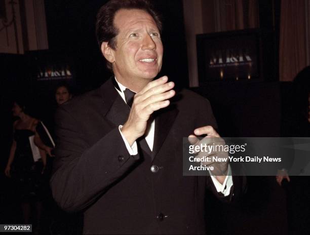Garry Shandling is on hand for the Museum of Television and Radio Gala at the Waldorf-Astoria.