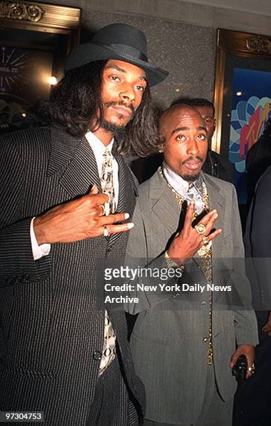 Snoop Doggy Dog and Tupac Shakur arriving at the MTV Video Music Awards at Radio City.