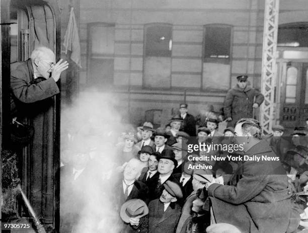 Socialist Eugene V. Debs leaving Chicago for his home in Terre Haute, Ind..