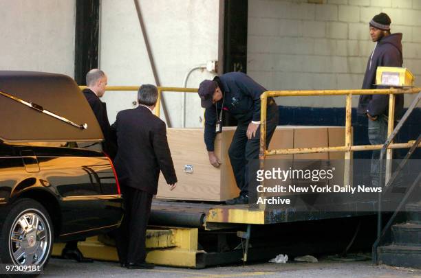 Exclusive Daily News Photo of casket carrying the body of Heath Ledger as it's carted onto a US Airway loading dock at La Guardia airport. The actor...