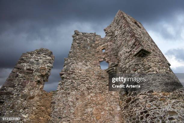 16th century Ardvreck Castle ruin at Loch Assynt in the Scottish Highlands, Sutherland, Scotland, UK.