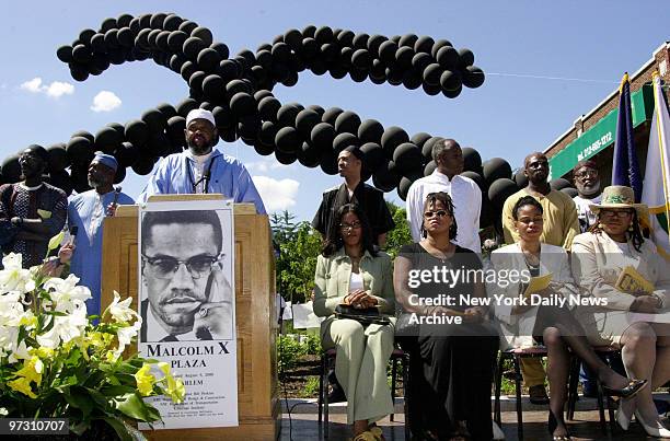 Daughters of slain activist Malcom X Ilyasah Shabazz, Malaak Shabazz, Qubilah Shabazz and Gamilah-L Shabazz, at opening of Malcom X Plaza in Harlem.