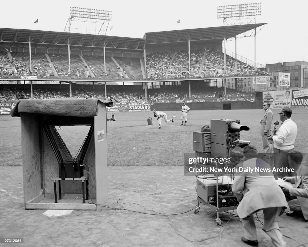 Johnny Podres fires his fastball a cathode-ray oscillograph