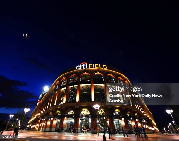 New York Mets vs. Atlanta Braves at Citi Field. Stadium exterior.