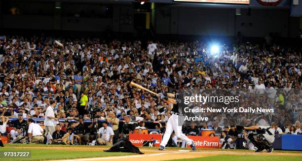 Josh Hamilton in the Home Run Derby., 2008 All-Star Game Home Run Derby at Yankee Stadium