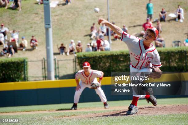 Staten Island's Frank Smith pitches during the Little League World Series against Phoenix at Howard J. Lamade Stadium in Williamsport, Penn. Phoenix...