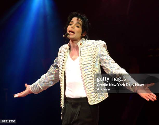 Michael Jackson performs onstage during "A Night At The Apollo," a Democratic National Committee fundraiser at the Apollo Theater to kick off the...