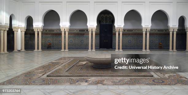 The Grande Mosqu_e de Paris in the 5th arrondissement and is one of the largest mosques in France. The mosque was founded in 1926 as a token of...