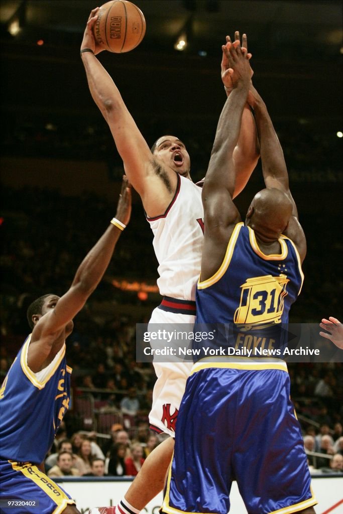 New York Knicks' Maurice Taylor shoots over Golden State War