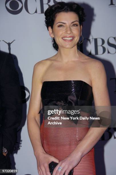 Julianna Margulies arrives at Radio City Music Hall for the 60th annual Tony Awards.