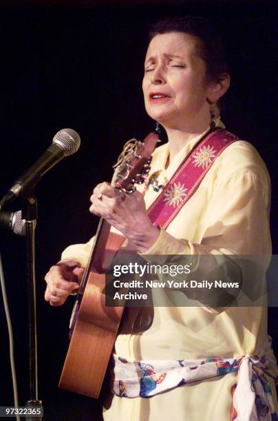 Merrioly Noeth sings at a memorial service for her son, Navy Petty Officer Michael Noeth, at the Fashion Institute of Technology, Seventh Ave. And W....