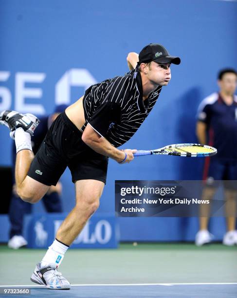 Andy Roderick Serving 2,606 Andy Howard Stock Photos, High-Res Pictures, and Images - Getty ...