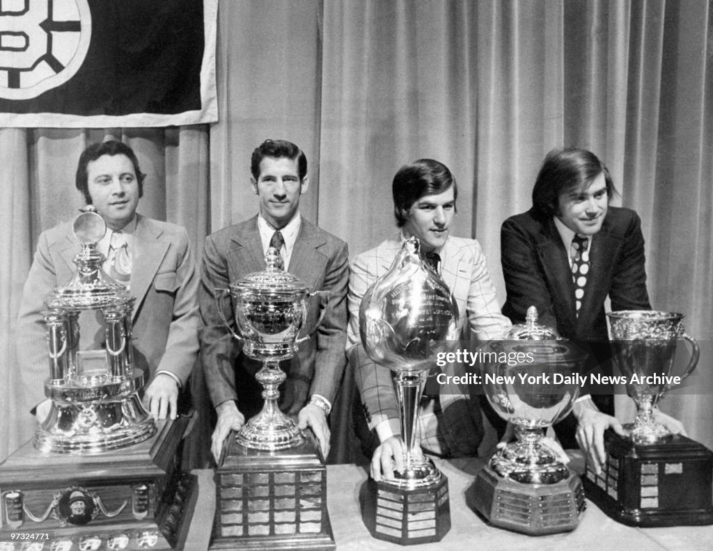 NHL award winners show their trophies: Hawks' Tony Esposito,