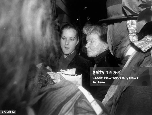 Katharine Hepburn arrives at the Neil Simon Theater to catch Vanessa Redgrave in Tennessee Williams' play "Orpheus Descending."