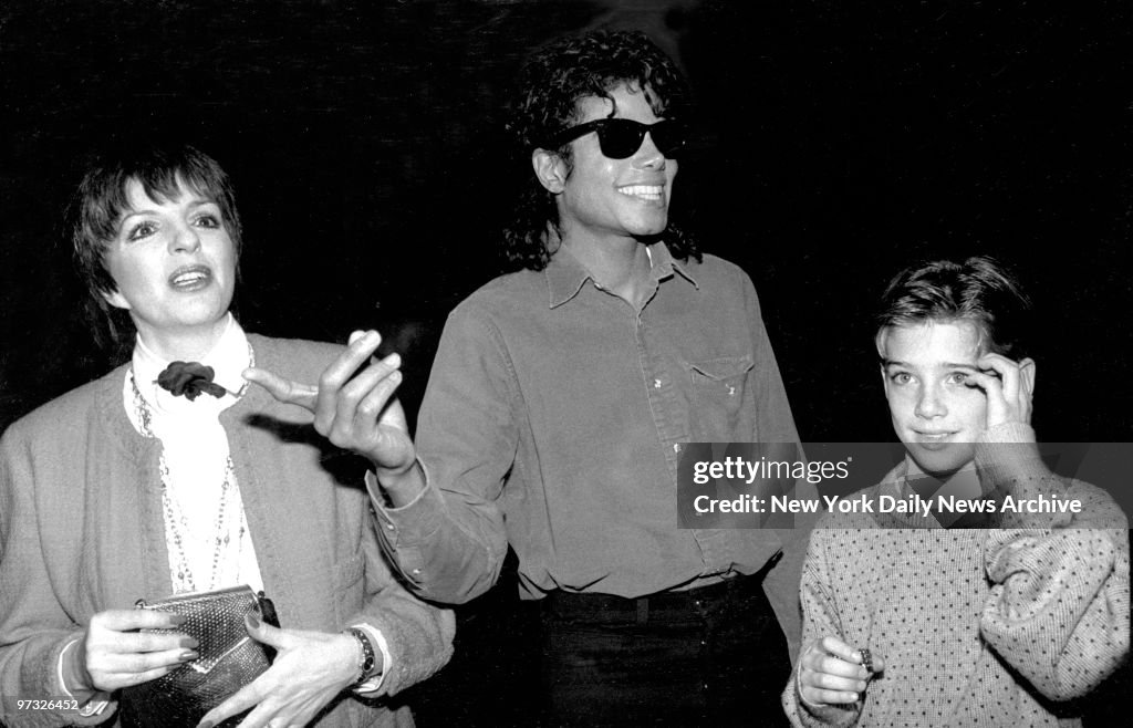 Michael Jackson and Liza Minelli backstage after seeing the