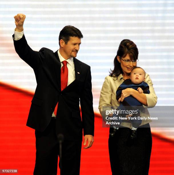 Vice Presidential Nominee Sarah Palin is joined by John McCain and her family after she speaks on day three of the Republican National Convention.,...