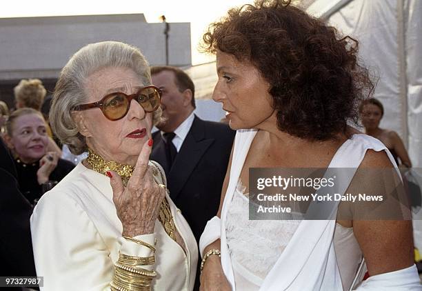 Designers Pauline Trigere and Diane Von Furstenberg get together at Lincoln Center's Avery Fisher Hall for the 20th annual American Fashion Awards.