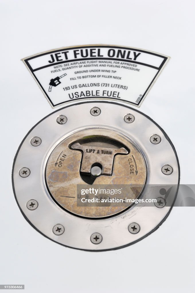 Jet-A1 fuel filler cap with US Gallons