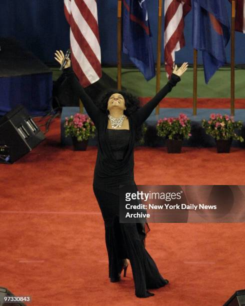 Diana Ross sings at US Open Tennis tribute to Billie Jean King.