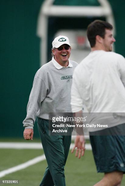 Offensive coordinator Paul Hackett is looking optimistic at the New York Jets training camp at Hofstra University.The Jets will open the AFC playoffs...