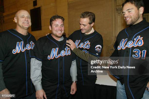 New York Mets' manager Art Howe joins the newest Met, Karim Garcia, and veterans Al Leiter and Mike Piazza as Mets' Caravan Week kicks off at Grand...