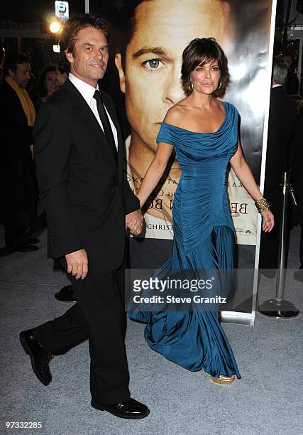 Harry Hamlin and Lisa Rinna arrives at the Los Angeles premiere of "The Curious Case Of Benjamin Button" at the Mann's Village Theater on December 8,...