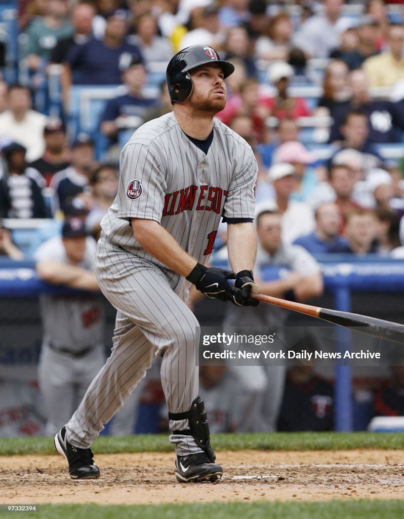 Minnesota Twins' Jason Kubel hits a two-run homer to right i
