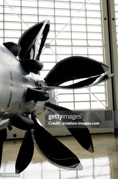 Pratt & Whitney / Allison 578-DX UDF with large propeller blades on display.