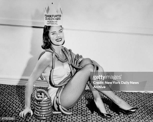 Miss Fabulous Frankfurter Lorraine Cole is crowned Frankfurter Queen 1956 by Hebrew National at the Hotel Wellington on 55th Street.