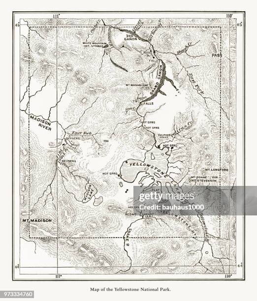 bildbanksillustrationer, clip art samt tecknat material och ikoner med tidiga antika karta över yellowstone national park, wyoming, montana och idaho, usa, amerikansk viktorianska gravyr, 1872 - wyoming