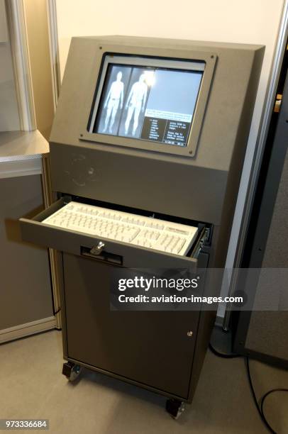 Human Body Machine Photos et images de collection - Getty Images