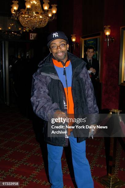 Director Spike Lee arrives at the Ziegfeld Theater for the world premiere of the film "The Life Aquatic With Steve Zissou."