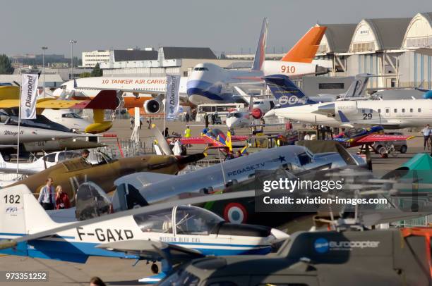 Overview of static-display at the 2005 Paris AirShow, Salon-du-Bourget equipped with special hand controls for handicapped / disabled persons of the...