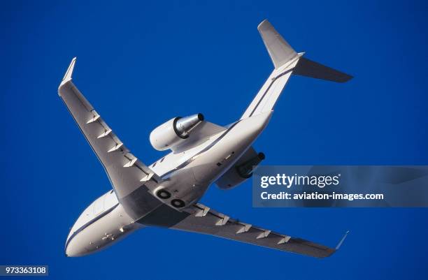 Bombardier Challenger CL-600 flying enroute.